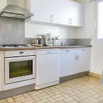 Maison De 7 Personnes Avec Jardin Tres Agreable 度假居 莱萨布勒-多洛讷