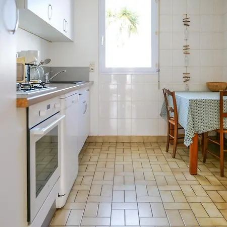 Vakantiehuis Maison De 7 Personnes Avec Jardin Tres Agreable *