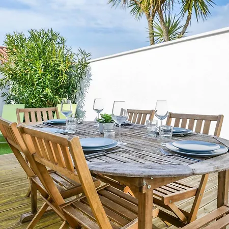 Holiday home Maison De 7 Personnes Avec Jardin Tres Agreable